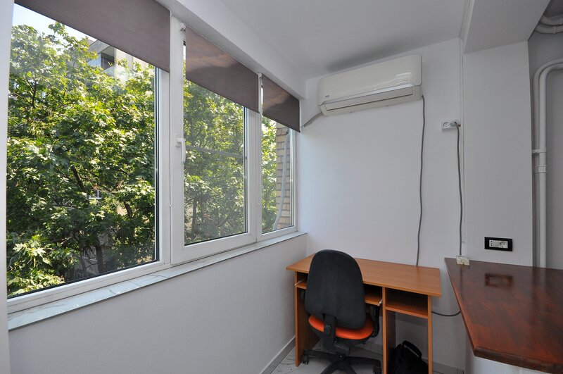 Drumul Taberei, AFI Mall garsoniera renovata la 2 minute metrou Favorit